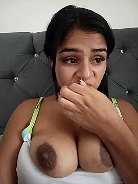 AnnRosse18 online show from 8, 2, 2025