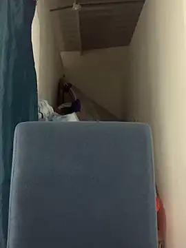 AnnRosse18 online show from 6, 3, 2025