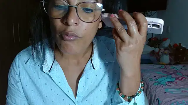 kateleyagrey online show from 3, 12, 2024