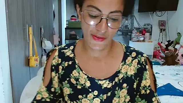 kateleyagrey online show from 10, 12, 2024