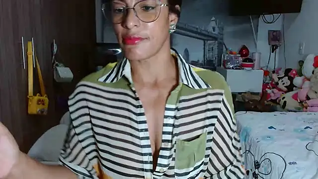 kateleyagrey online show from 12, 12, 2024