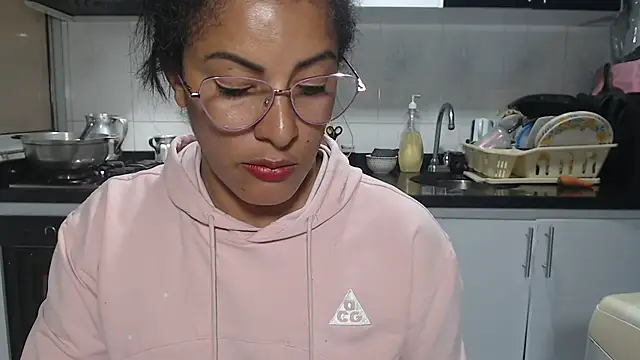 kateleyagrey online show from 7, 5, 2026