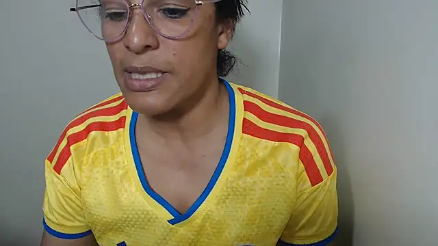 Snapshot of kateleyagrey chatting on 3, 7, 2026 kateleyagrey online show from 3, 7, 2026