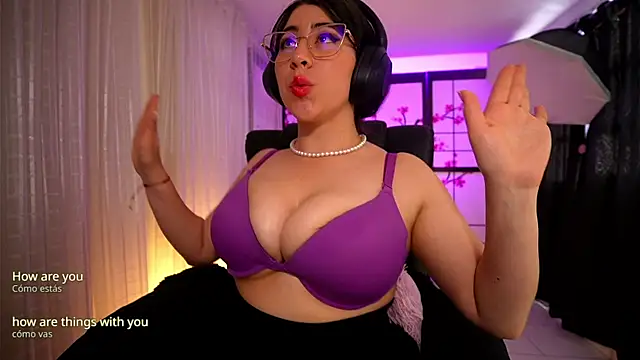 Snapshot of tu_julieta_gh chatting on 15, 7, 2026 tu julieta gh online show from 15, 7, 2026