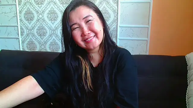 Snapshot of Bet_Lu chatting on 11, 12, 2024 Bet Lu online show from 11, 12, 2024