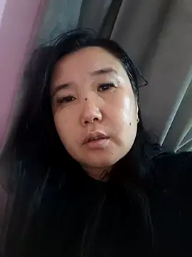 Snapshot of Bet_Lu chatting on 2, 10, 2025 Bet Lu online show from 2, 10, 2025