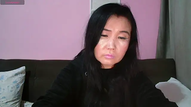 Snapshot of Bet_Lu chatting on 15, 10, 2025 Bet Lu online show from 15, 10, 2025