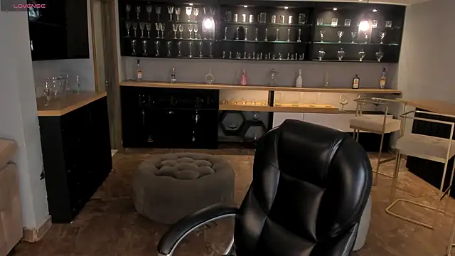 RoseFerrera online show from 25, 10, 2025