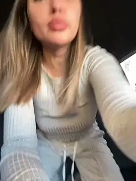 AngelinaMoore online show from 17, 3, 2025