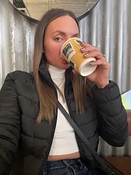 AngelinaMoore online show from 18, 3, 2025