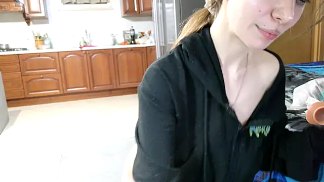 Miaelis online show from 21, 1, 2025