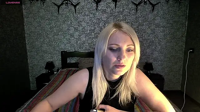 Snapshot of annagreeneyess chatting on 15, 4, 2026 annagreeneyess online show from 15, 4, 2026