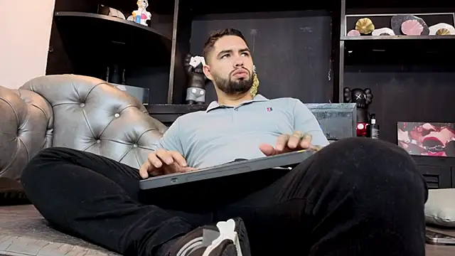 Snapshot of matteosantos chatting on 3, 3, 2026 matteosantos online show from 3, 3, 2026