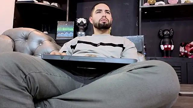 Snapshot of matteosantos chatting on 12, 4, 2026 matteosantos online show from 12, 4, 2026