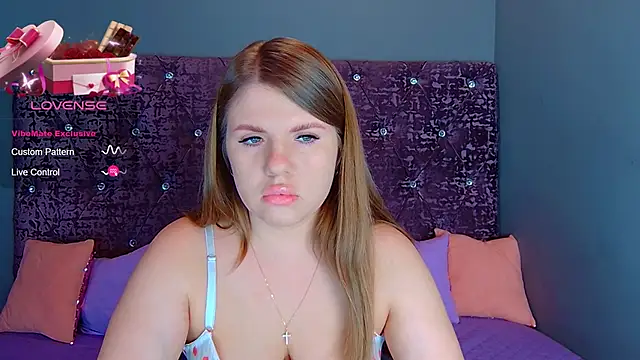 Snapshot of NoraBigAss chatting on 19, 12, 2024 NoraBigAss online show from 19, 12, 2024