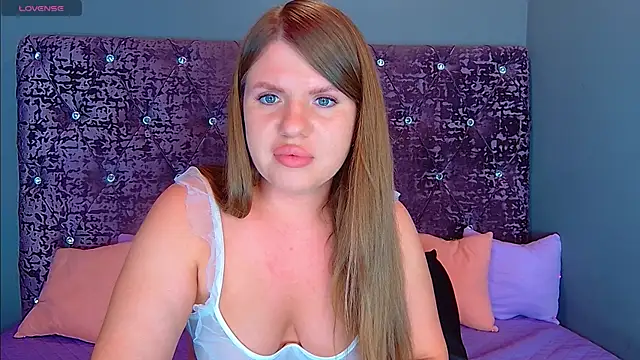 Snapshot of NoraBigAss chatting on 11, 2, 2025 NoraBigAss online show from 11, 2, 2025