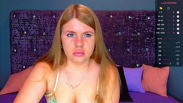 Snapshot of NoraBigAss chatting on 12, 9, 2025 NoraBigAss online show from 12, 9, 2025