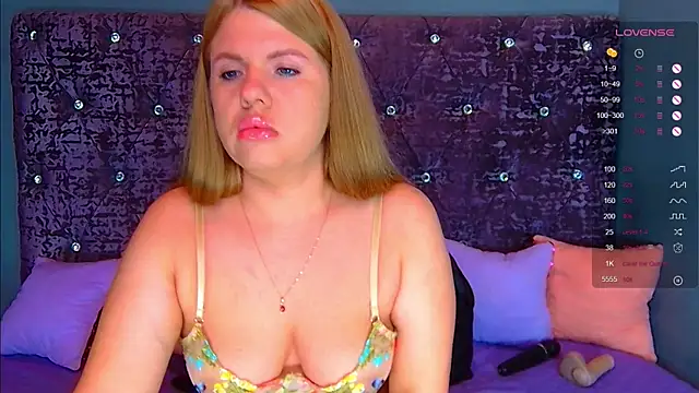 Snapshot of NoraBigAss chatting on 14, 9, 2025 NoraBigAss online show from 14, 9, 2025