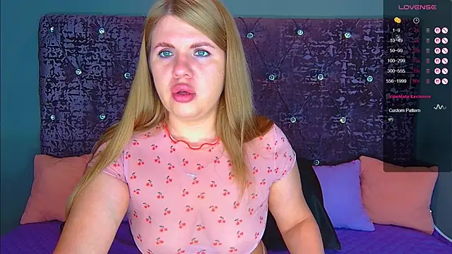 Snapshot of NoraBigAss chatting on 29, 9, 2025 NoraBigAss online show from 29, 9, 2025