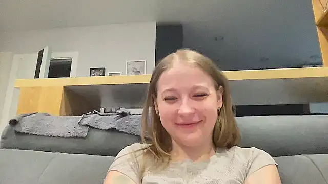 Snapshot of CharmingSarah chatting on 28, 5, 2026 CharmingSarah online show from 28, 5, 2026