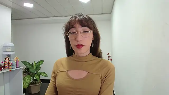 NicoleCortez online show from 27, 2, 2025