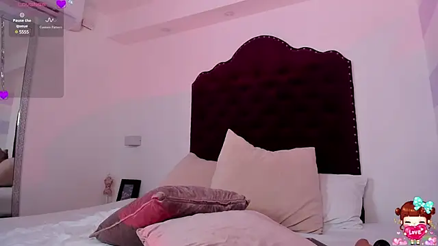 Snapshot of lucyycy chatting on 15, 2, 2025 lucyycy online show from 15, 2, 2025