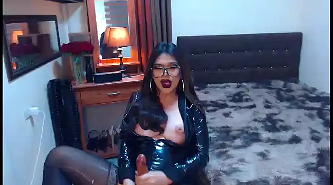 EXTREMELYDOM online show from 21, 1, 2025