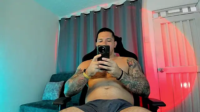 Snapshot of Pierre_Vidal chatting on 15, 9, 2025 Pierre Vidal online show from 15, 9, 2025