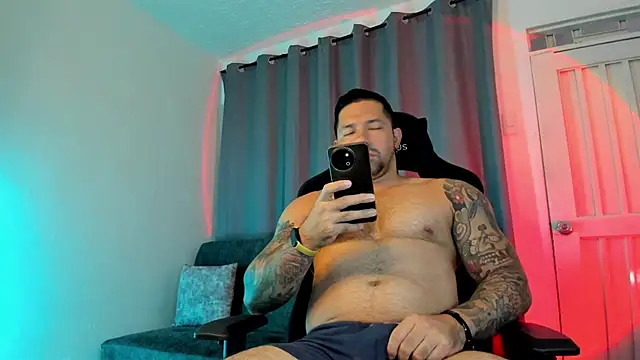 Snapshot of Pierre_Vidal chatting on 19, 9, 2025 Pierre Vidal online show from 19, 9, 2025