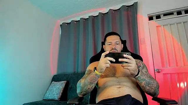 Snapshot of Pierre_Vidal chatting on 23, 9, 2025 Pierre Vidal online show from 23, 9, 2025