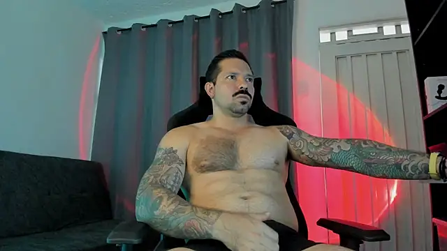 Snapshot of Pierre_Vidal chatting on 25, 11, 2025 Pierre Vidal online show from 25, 11, 2025