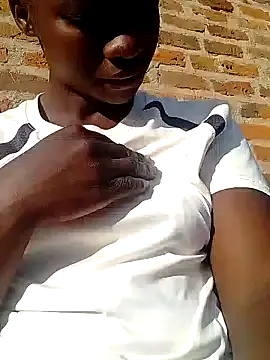 Snapshot of shape30 chatting on 16, 1, 2025 shape30 online show from 16, 1, 2025