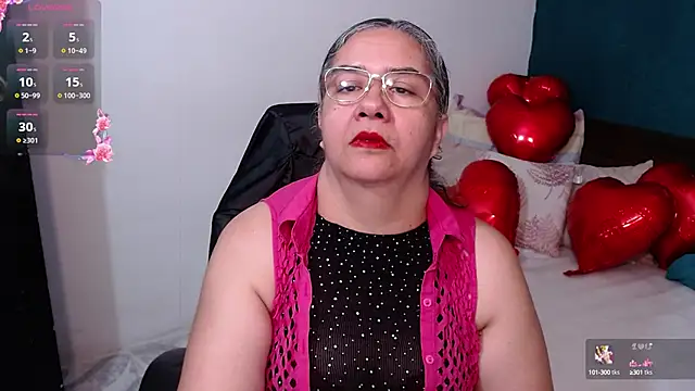 Snapshot of scaelettdubois chatting on 13, 2, 2025 scaelettdubois online show from 13, 2, 2025
