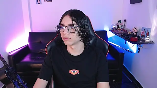 malik harrison   online show from 26, 12, 2024