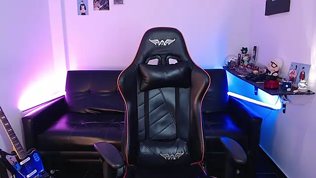 malik harrison   online show from 8, 1, 2025