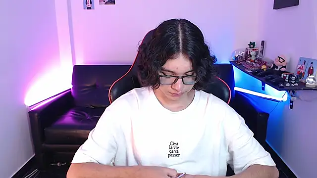 malik harrison   online show from 10, 1, 2025