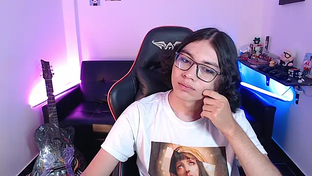 malik harrison   online show from 24, 1, 2025