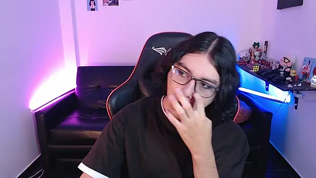 malik harrison   online show from 4, 2, 2025