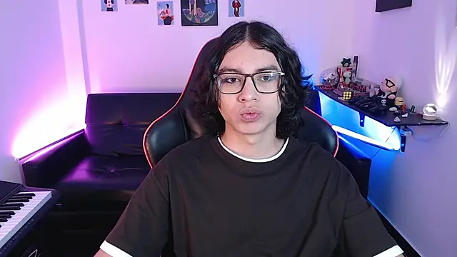 malik harrison   online show from 13, 2, 2025