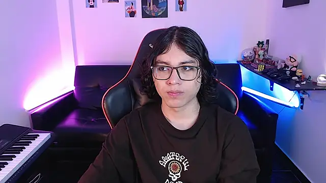 malik harrison   online show from 14, 2, 2025