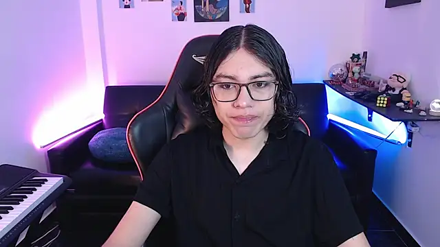 malik harrison   online show from 28, 2, 2025