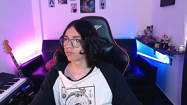 malik harrison   online show from 18, 3, 2025