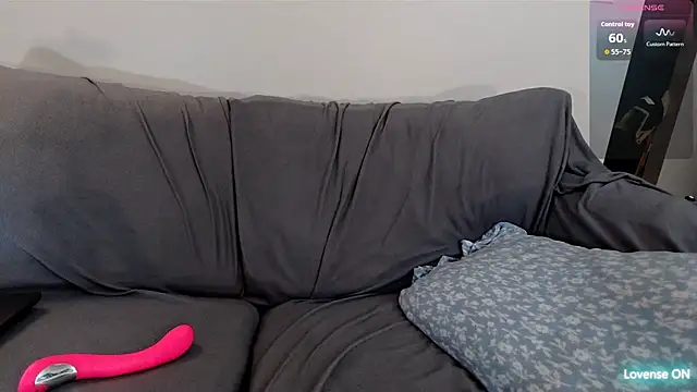 EmoDream1998 online show from 12, 10, 2025