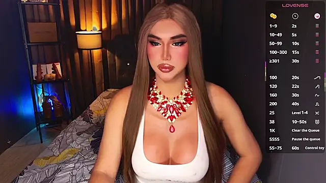 Snapshot of SexGoddess_Celine chatting on 3, 11, 2025 SexGoddess Celine online show from 3, 11, 2025