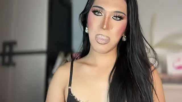 Ts glamxxxx online show from 18, 12, 2025