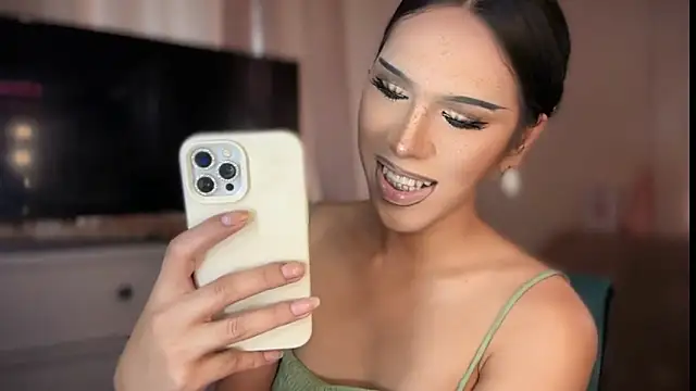 Ts glamxxxx online show from 21, 3, 2026