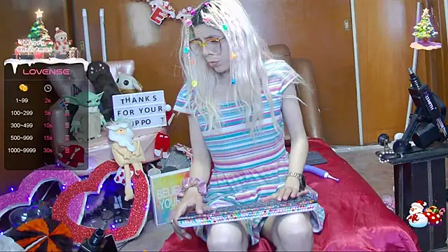 Skinygirl online show from 29, 12, 2024