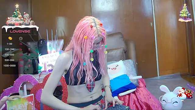 Skinygirl online show from 12, 1, 2025