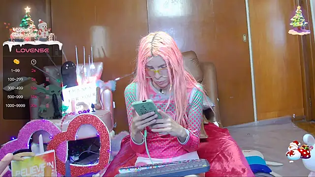 Skinygirl online show from 15, 1, 2025