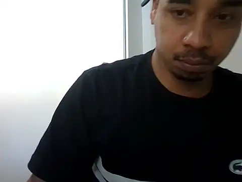 Juninho10c online show from 10, 11, 2025